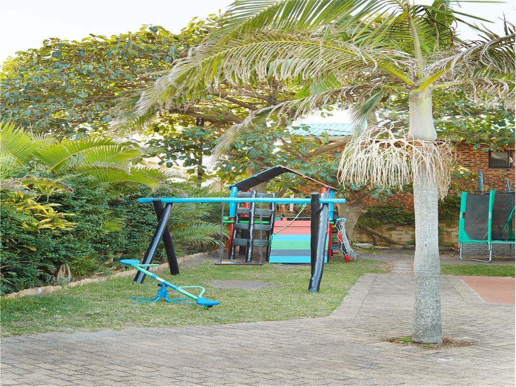 Апартаменты First Group Palm Park Маргит Экстерьер фото