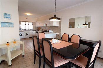Апартаменты First Group Palm Park Маргит Экстерьер фото